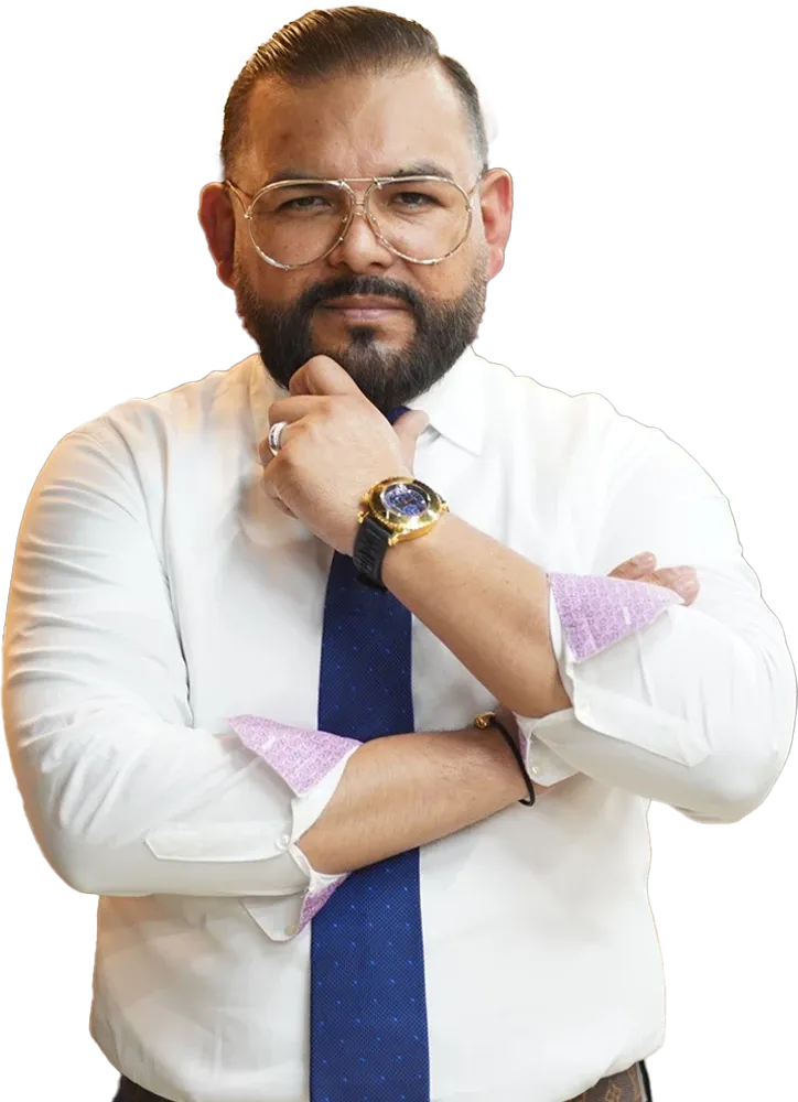 Cristian Flores, barber